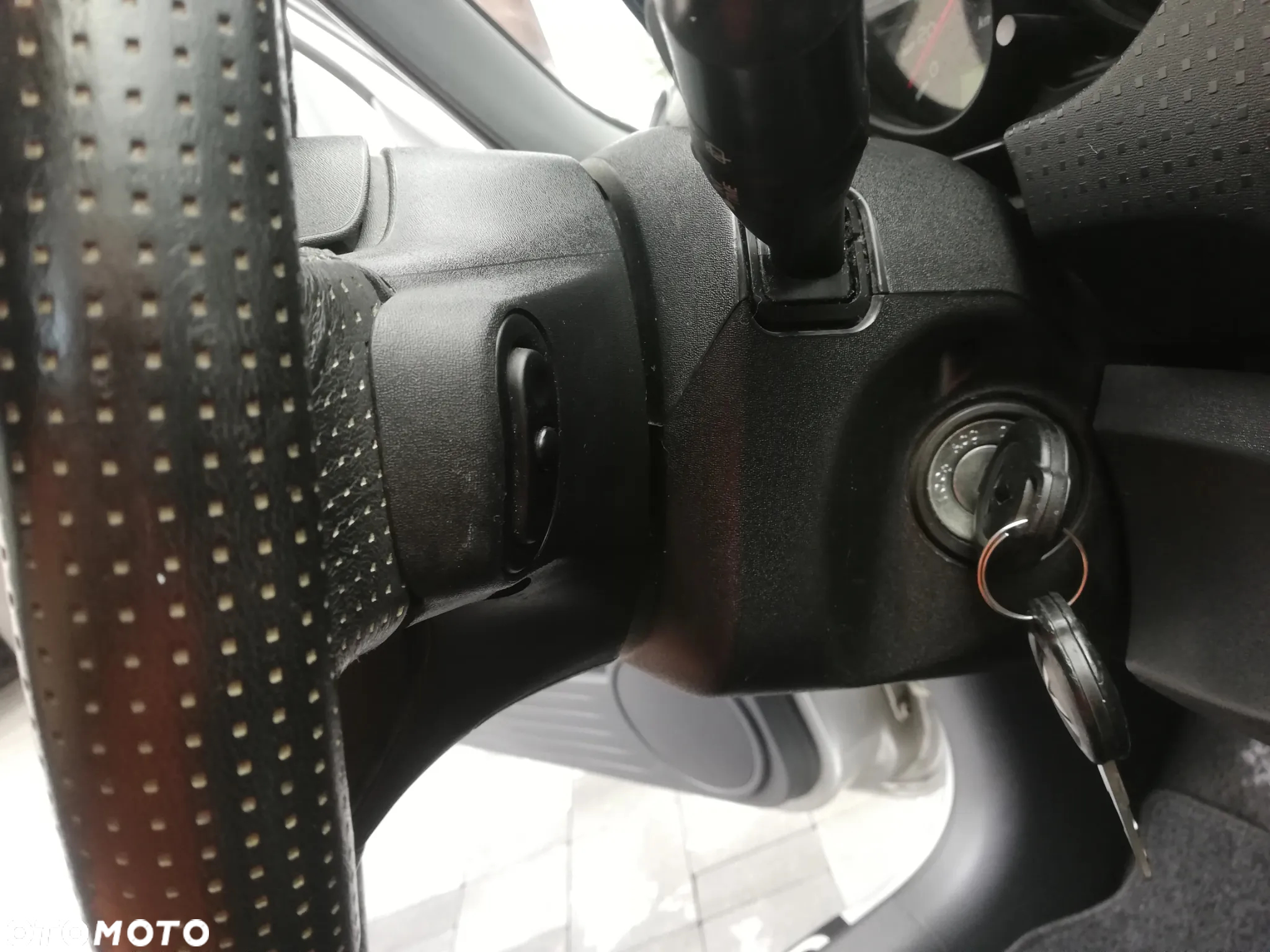 Ford C-MAX 1.6 Style - 33