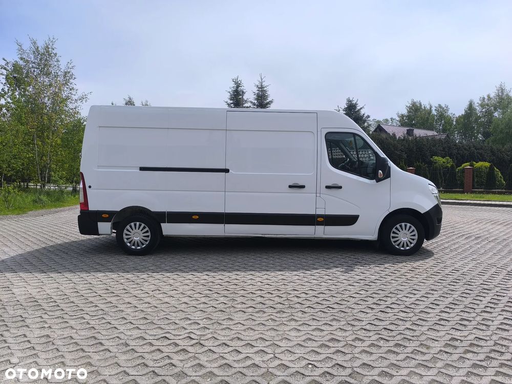 Nissan INTERSTAR - 3