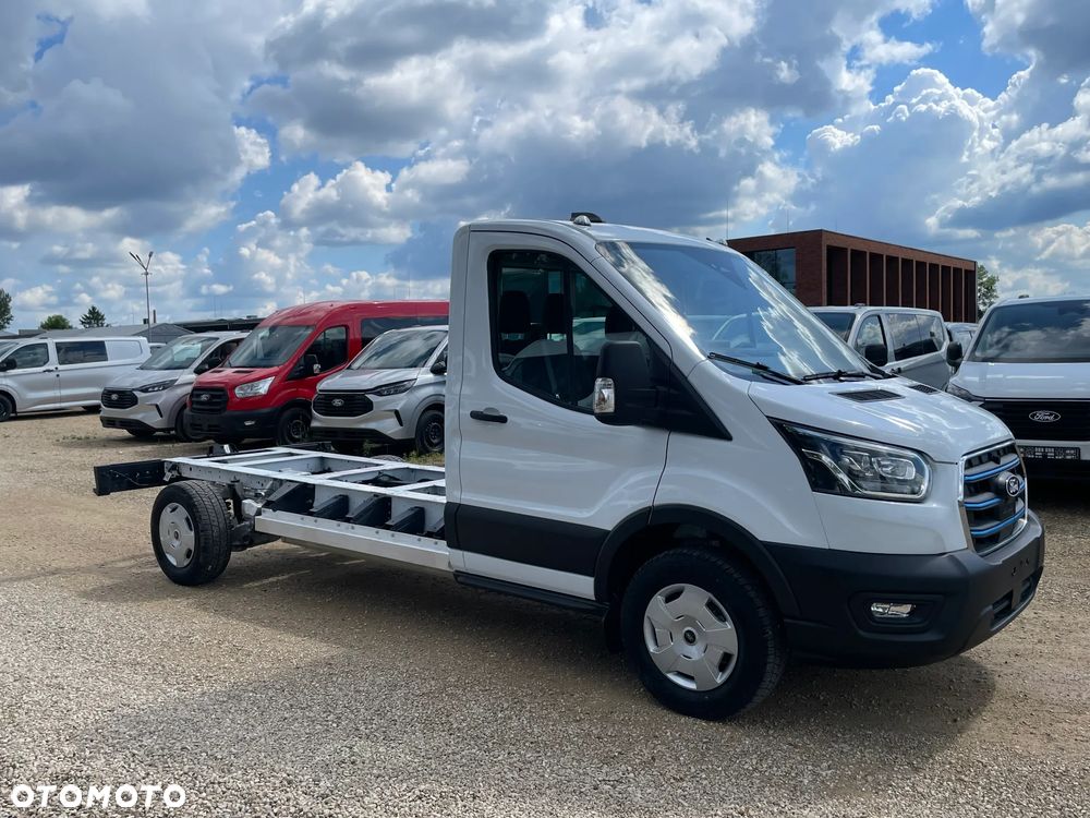 Ford E-Transit Podwozie 184km RWD - 8