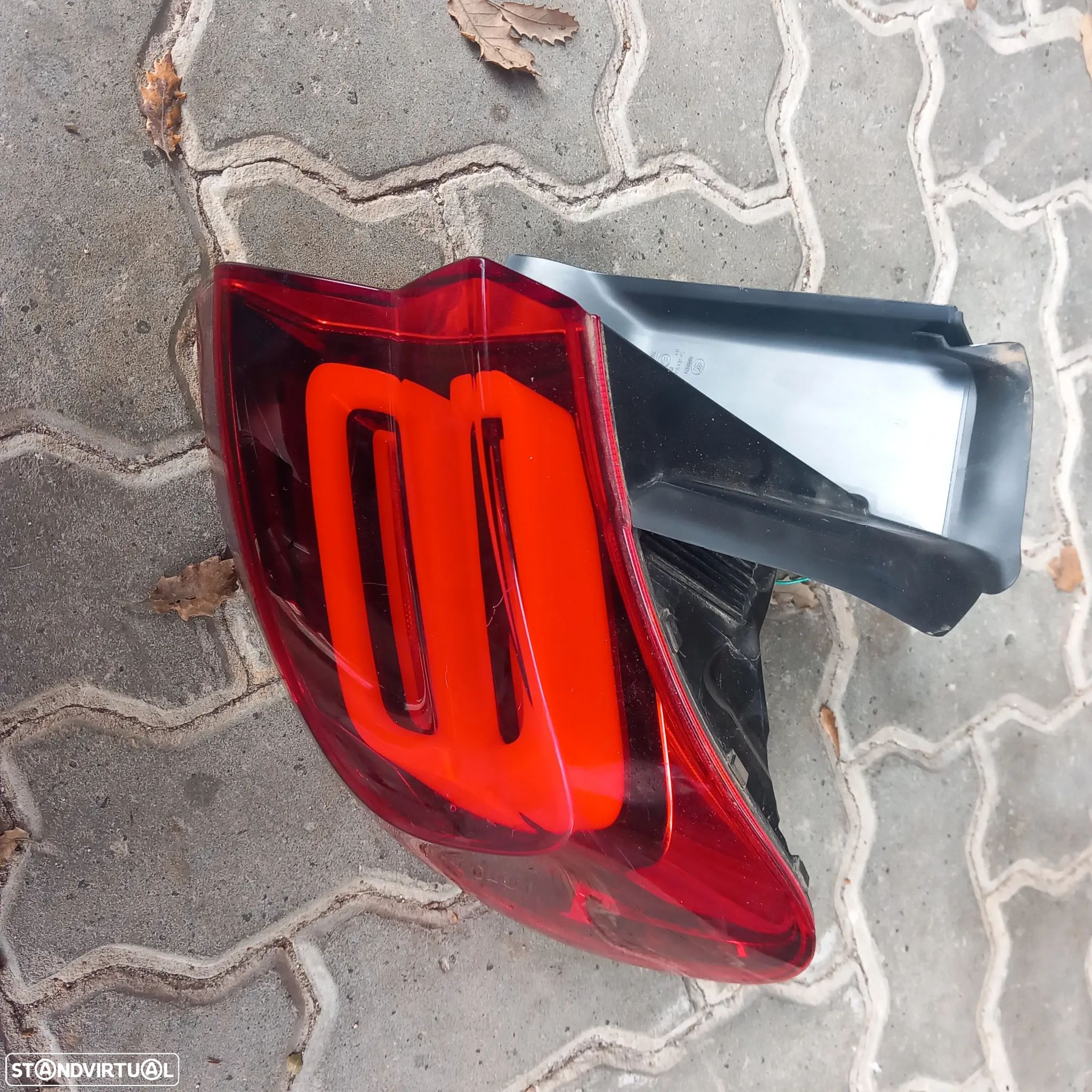 Farol tras lado passageiro citroen c5 aircross - 1