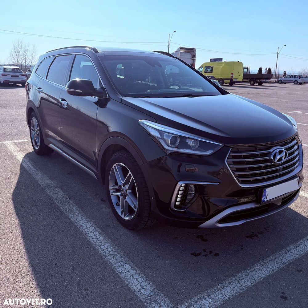 Hyundai Grand Santa Fe 2.2 CRDi ISG 4WD Aut. Luxury - 2