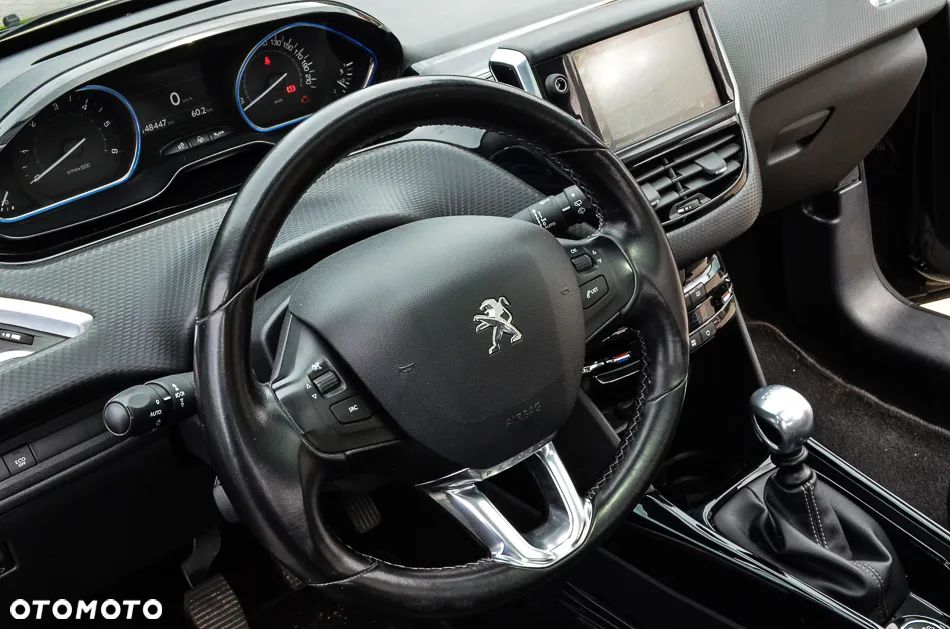 Peugeot 2008 BlueHDi FAP 120 STOP & START GT-Line Edition - 25