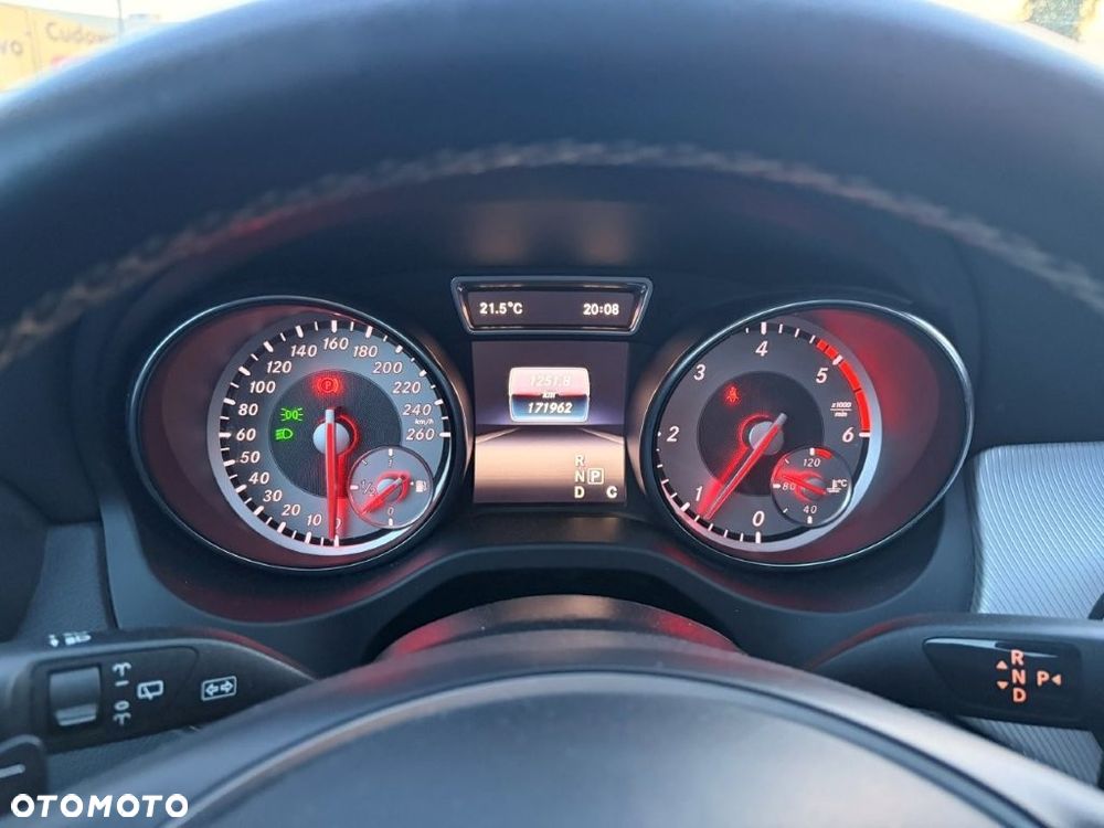 Mercedes-Benz CLA - 9