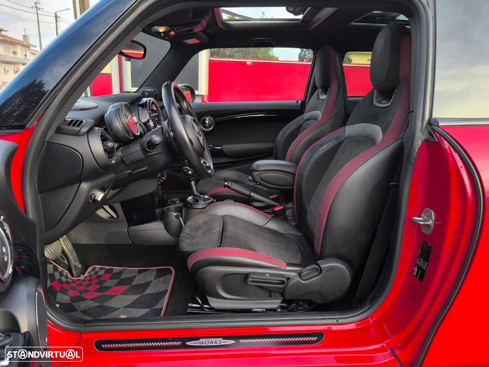 MINI 3 Portas John Cooper Works Aut. - 25