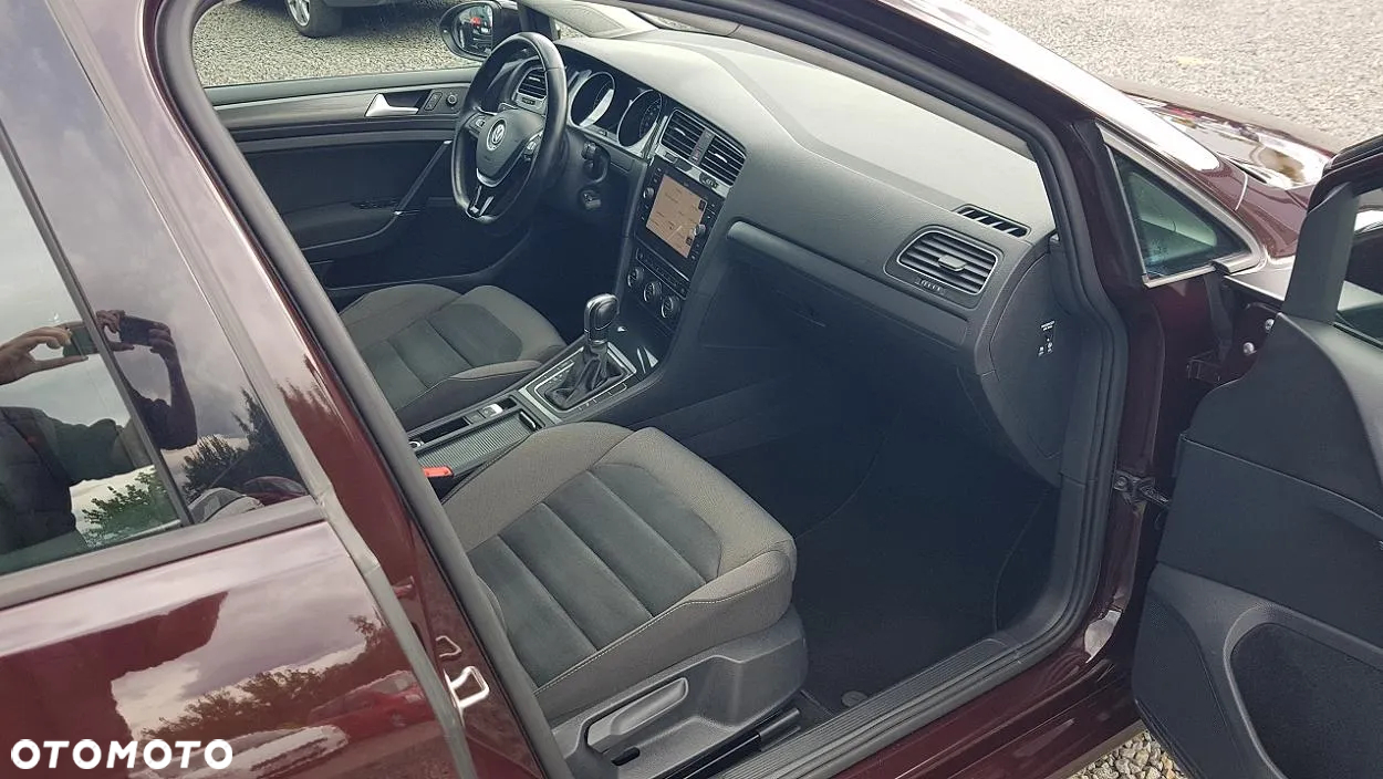 Volkswagen Golf 2.0 TDI BlueMotion Technology DSG Edition - 27