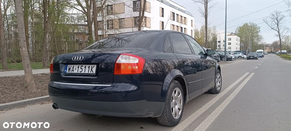 Audi A4 Limousine - 5