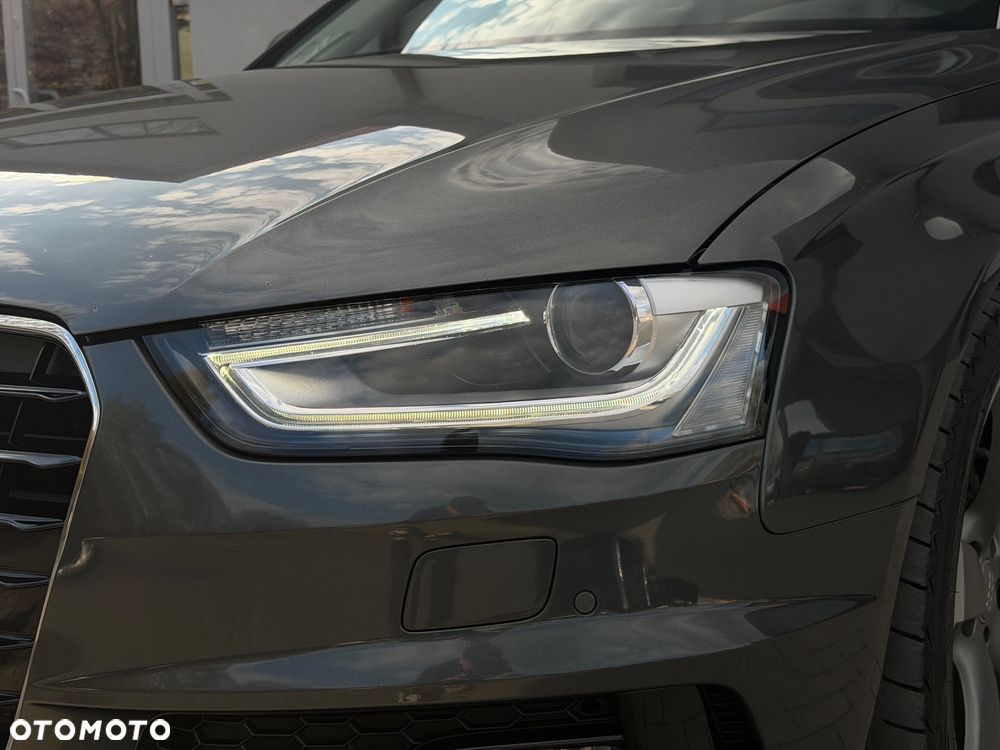 Audi A4 Avant 2.0 TDI Sport S tronic - 25