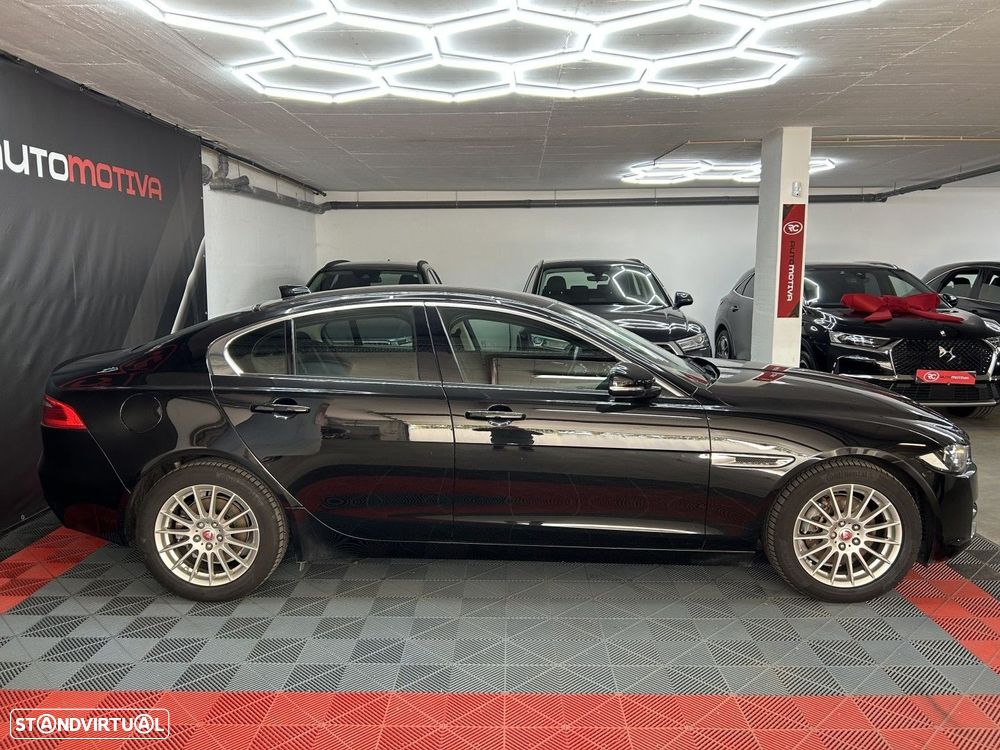 Jaguar XE 2.0 D Prestige - 5