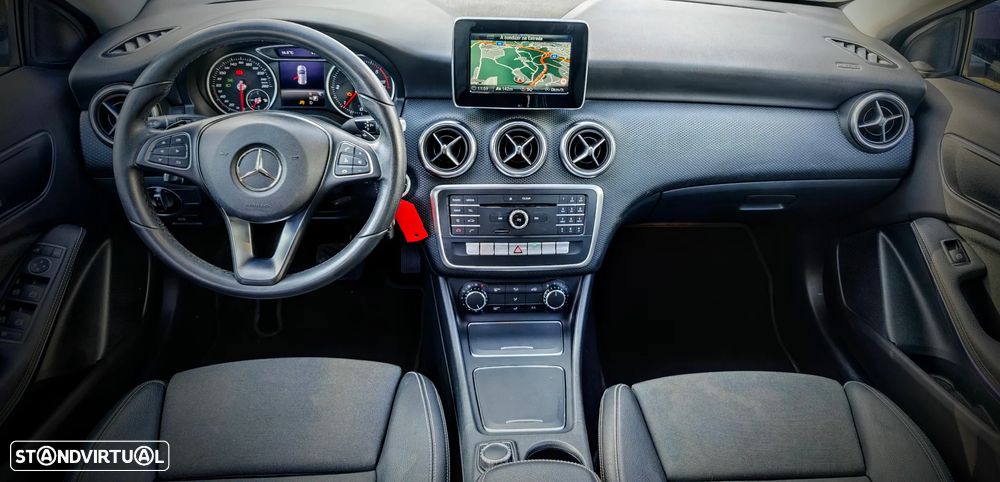 Mercedes-Benz A 180 d 7G-DCT AMG Line - 13