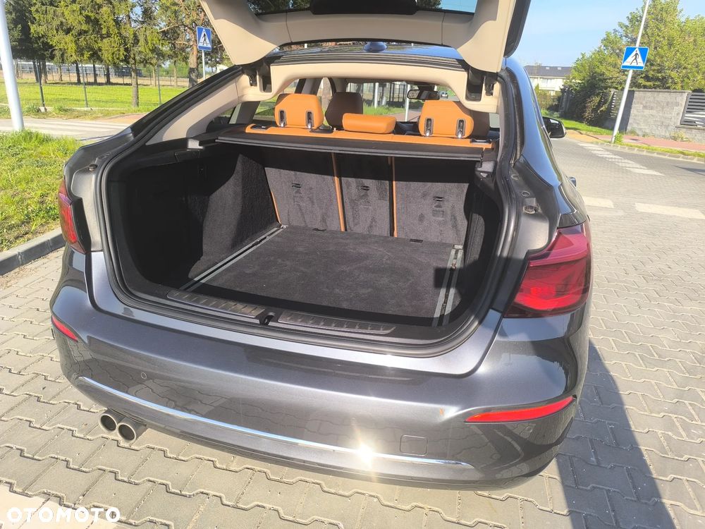 BMW 3GT 320d Luxury Line - 10