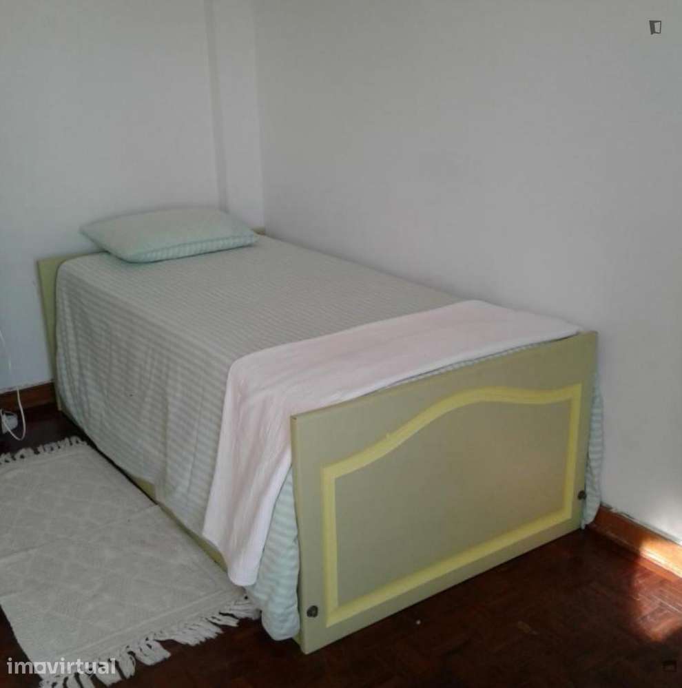 Quarto - localizado em Oeiras Lisbon - Grande imagem: 2/12