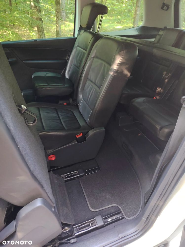 Volkswagen Sharan 2.0 TDI Highline DSG - 20