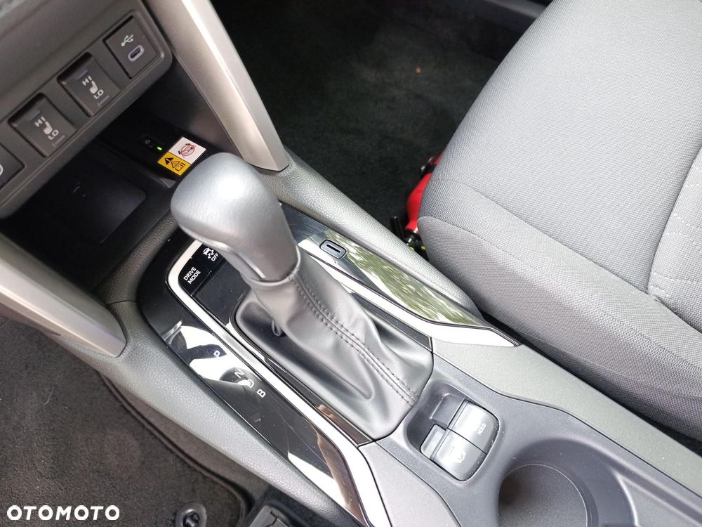 Toyota Corolla Cross - 16