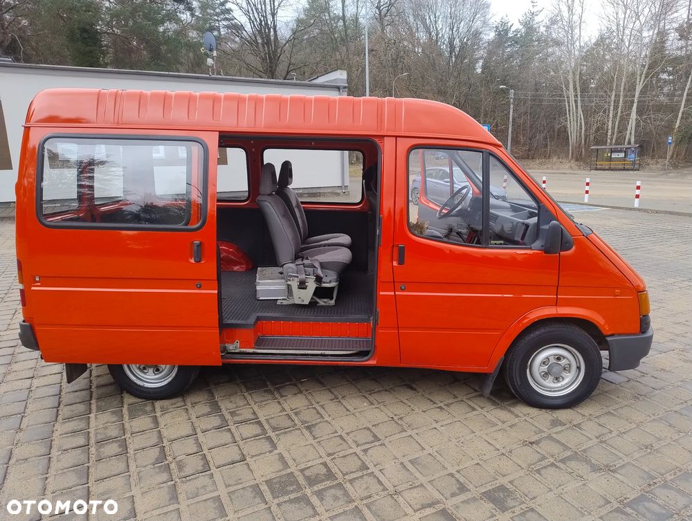 Ford Transit GL - 6