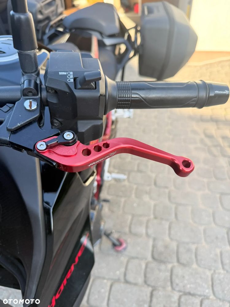 Honda CB - 11