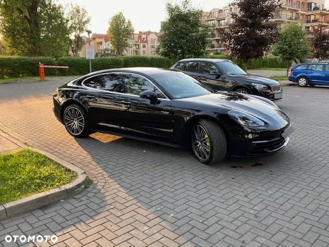 Porsche Panamera 4 E-Hybrid - 2