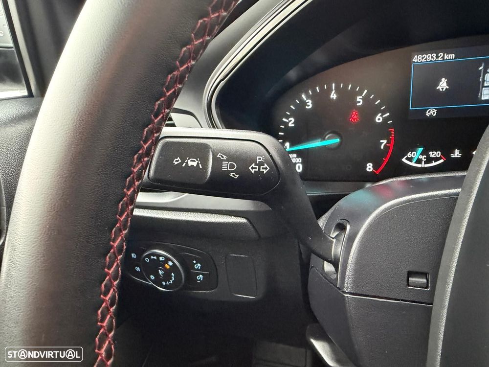 Ford Focus 1.0 EcoBoost MHEV ST-Line - 19