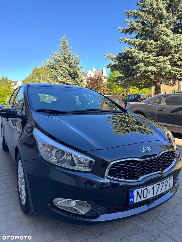 Kia Ceed 1.6 GDI L - 1