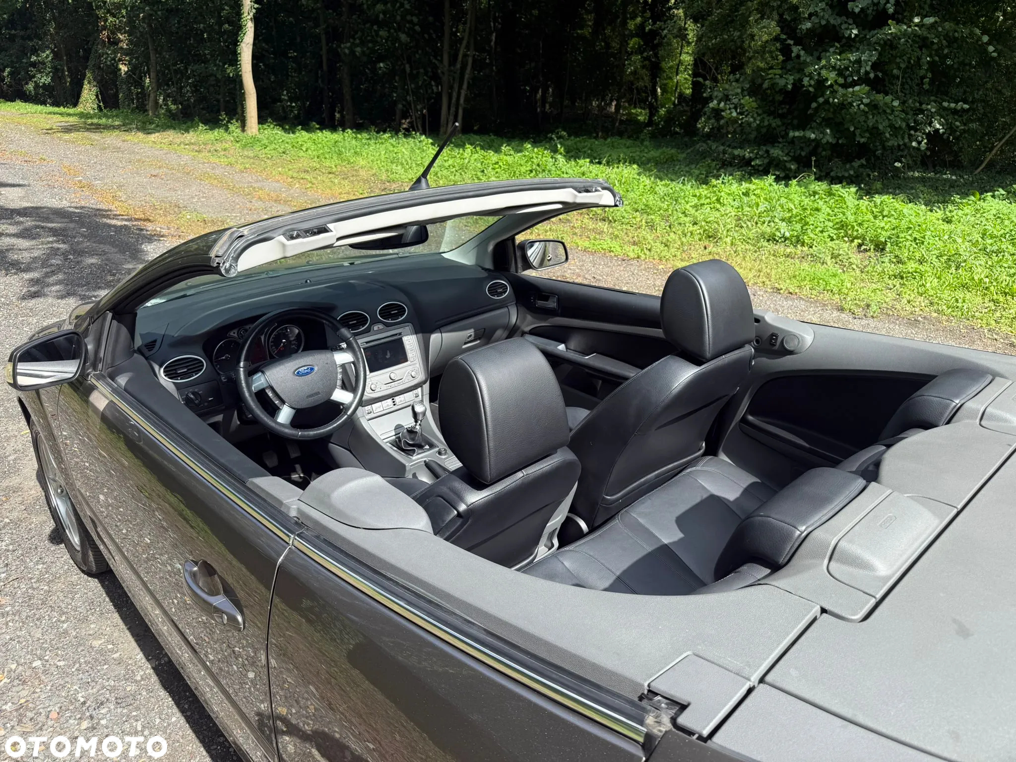 Ford Focus Coupe-Cabriolet 2.0 TDCi DPF Titanium - 6