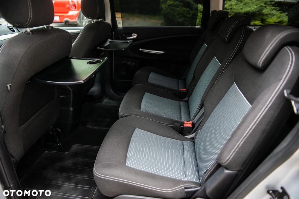 Ford Galaxy 2.0 TDCi Ghia - 20