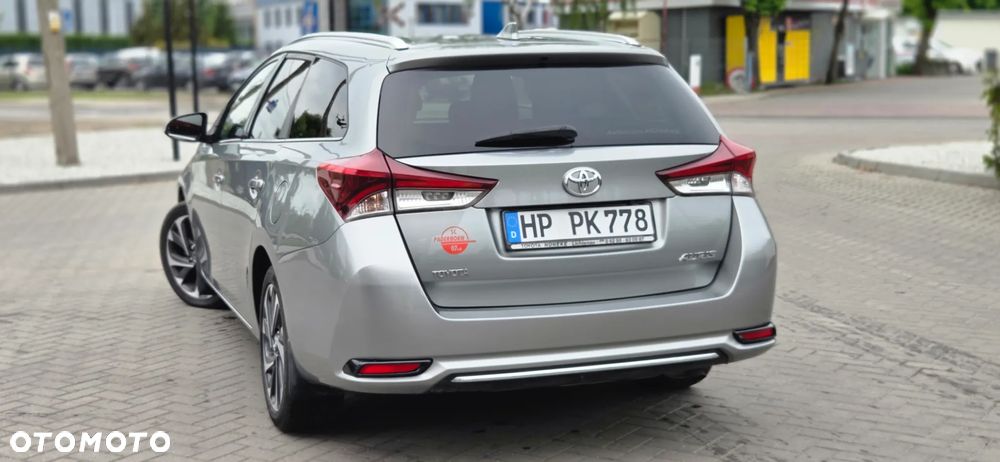 Toyota Auris 1.6 D-4D Design Edition - 9
