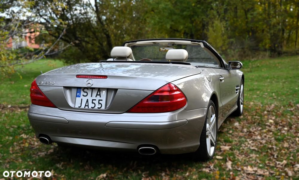 Mercedes-Benz SL - 24