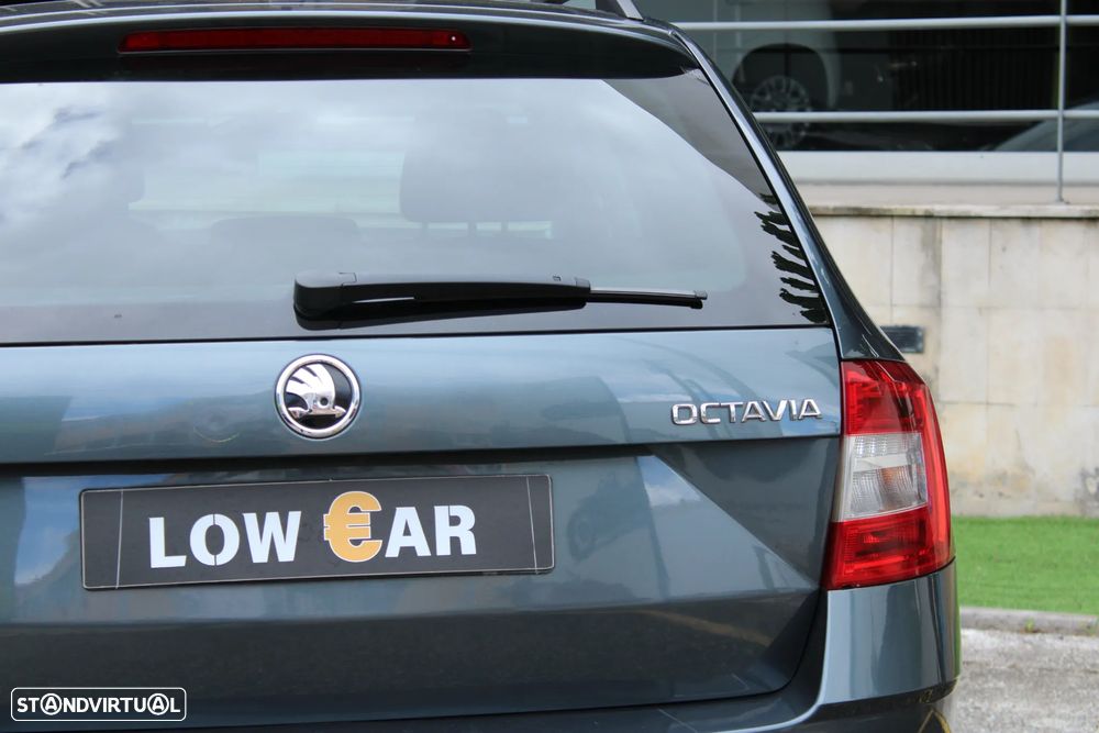 Skoda Octavia Break 1.6 TDi Ambition DSG - 13