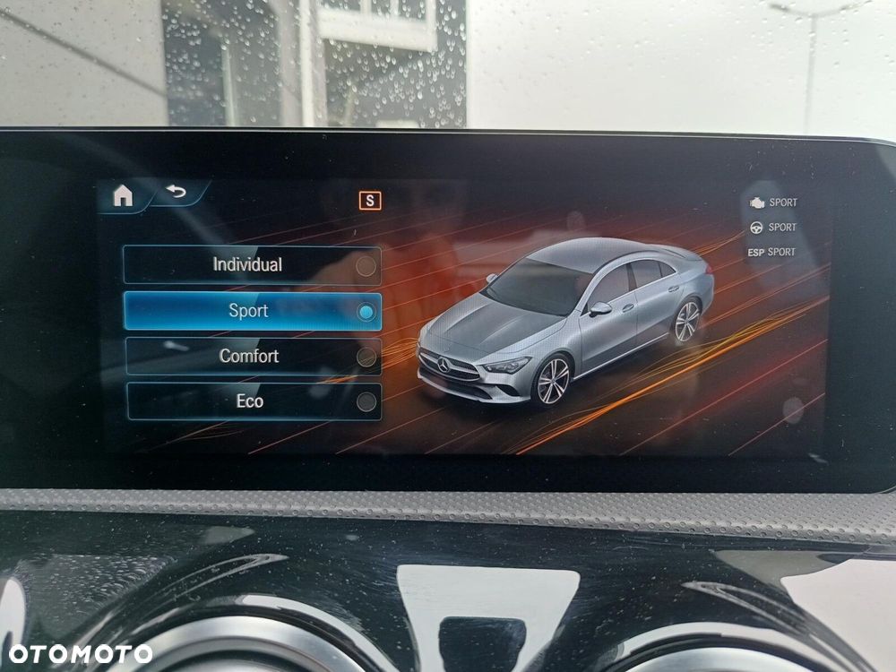 Mercedes-Benz CLA 220 4-Matic 7G-DCT - 39
