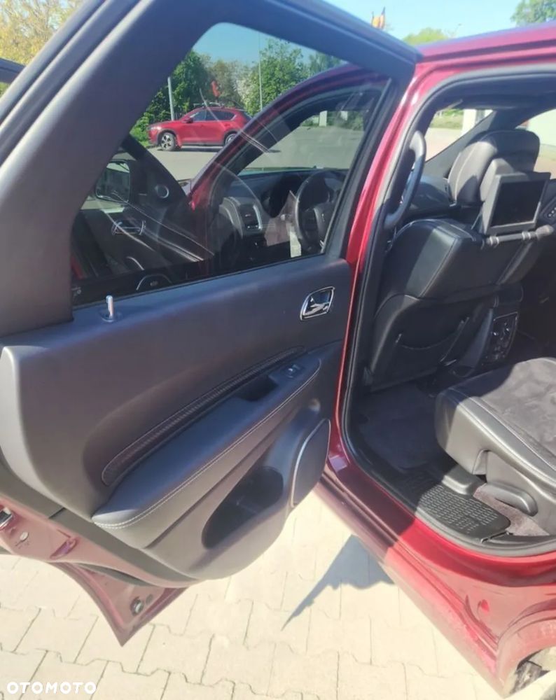 Dodge Durango 6.4 SRT - 12