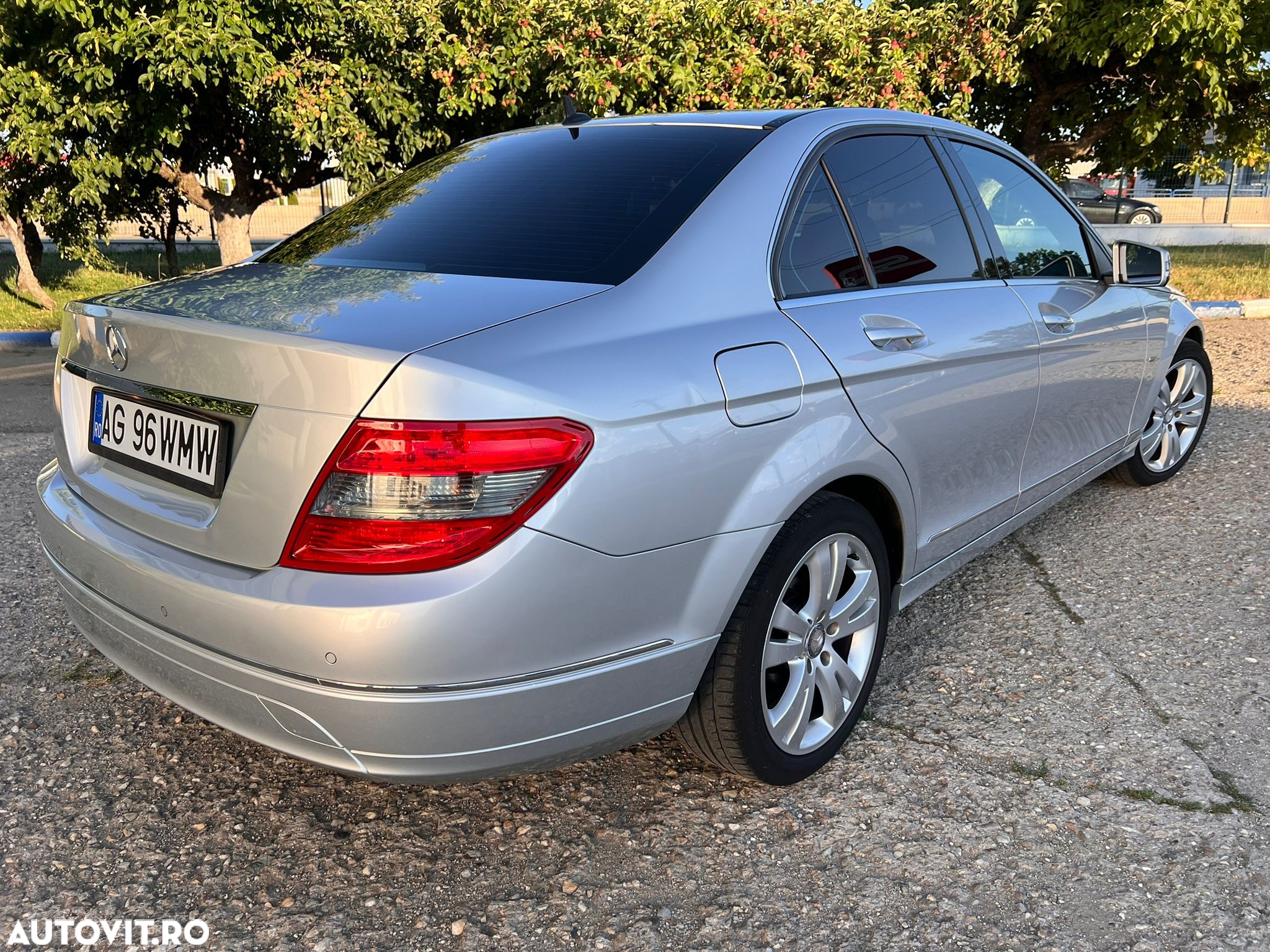 Mercedes-Benz C - 4