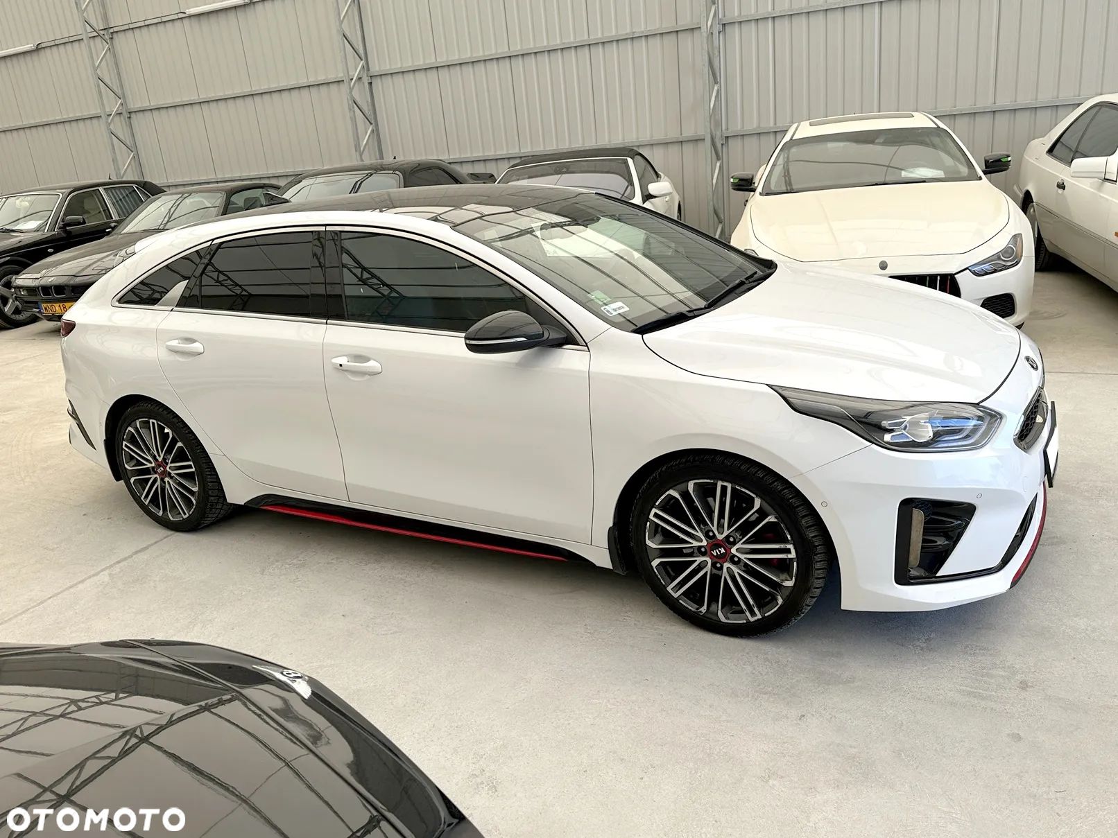 Kia ProCeed 1.6 T-GDI GT DCT - 1