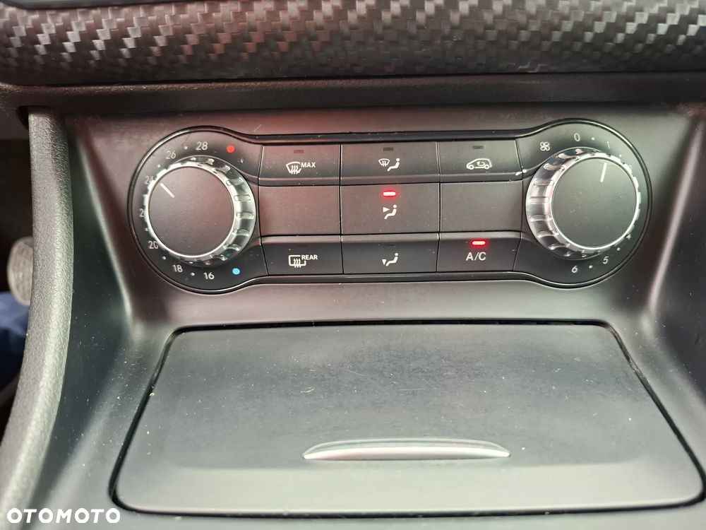 Mercedes-Benz Klasa A 180 CDI 7G-DCT StreetStyle - 18