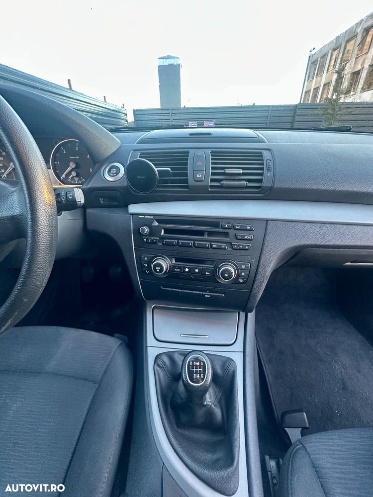 BMW Seria 1 118d DPF - 8