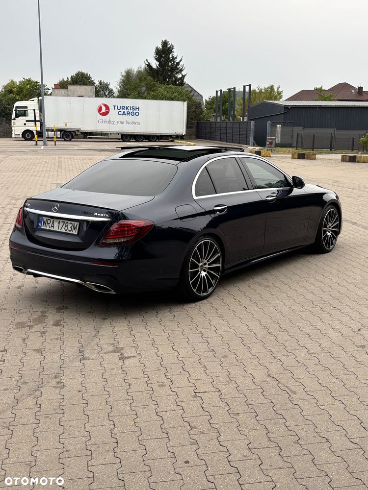 Mercedes-Benz Klasa E 300 9G-TRONIC AMG Line - 1