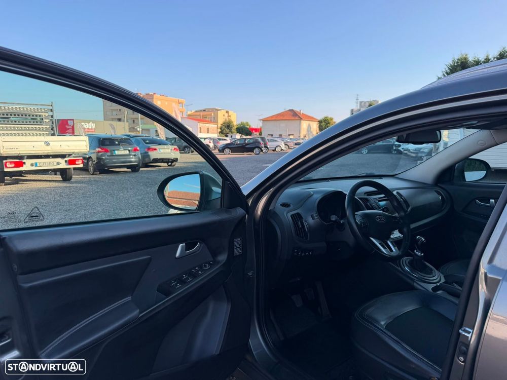 Kia Sportage 1.7 CRDI ISG LX - 16