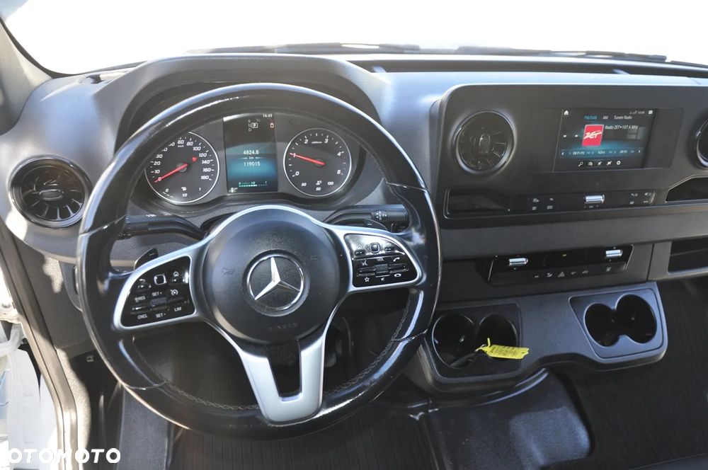 Mercedes-Benz SPRINTER 317 - 23