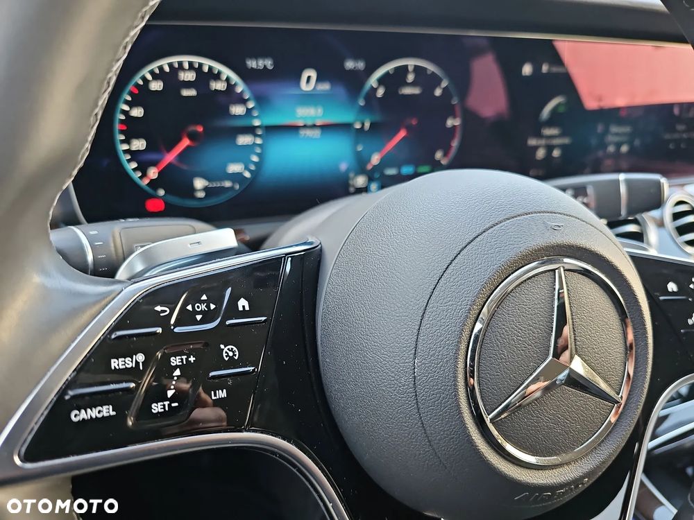 Mercedes-Benz Klasa E 220 d mHEV 4-Matic Exclusive 9G-Tronic - 21