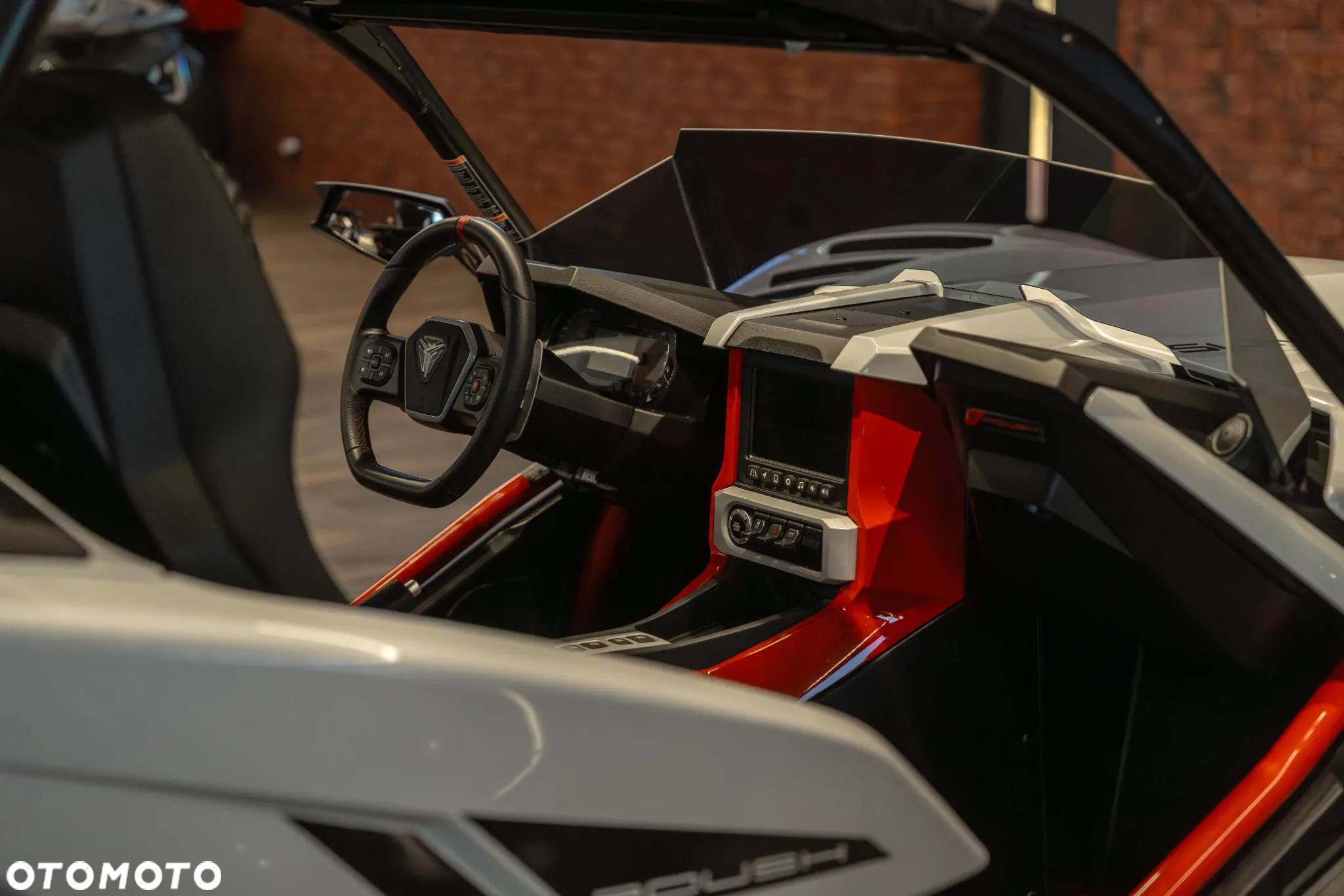 Polaris Inny - 15