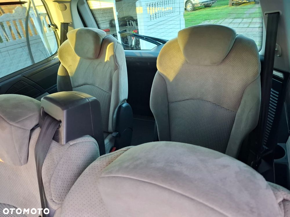 Peugeot 807 140 Automatik Premium - 10