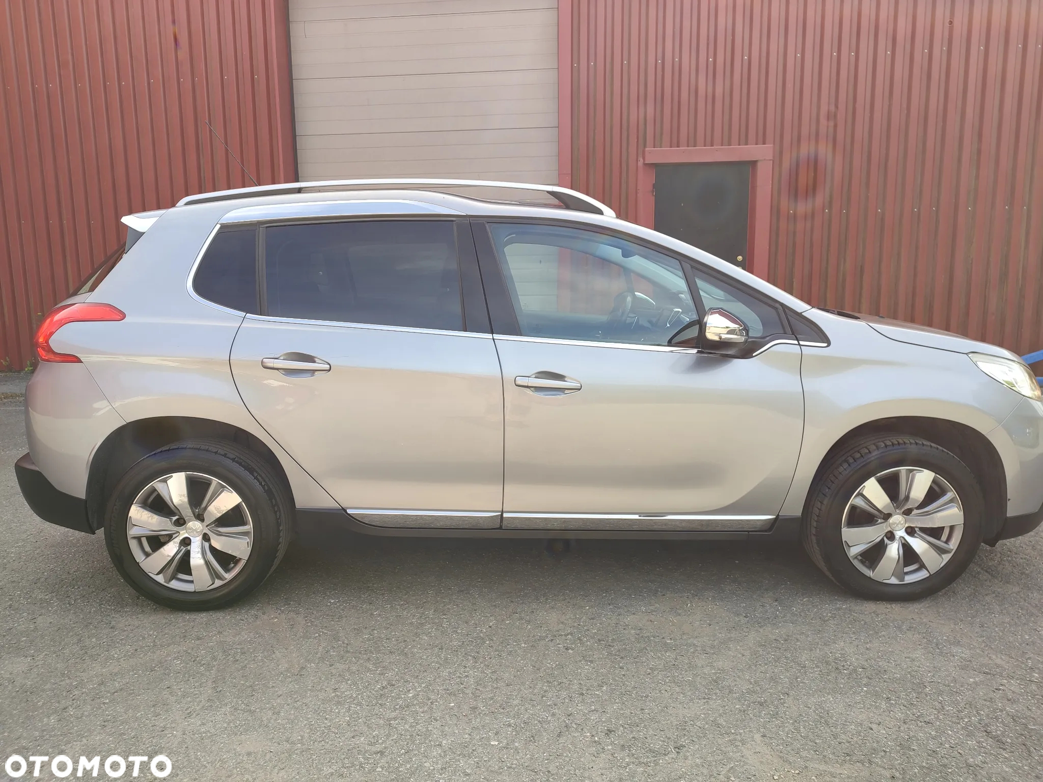 Peugeot 2008 1.6 e-HDi Active S&S - 8