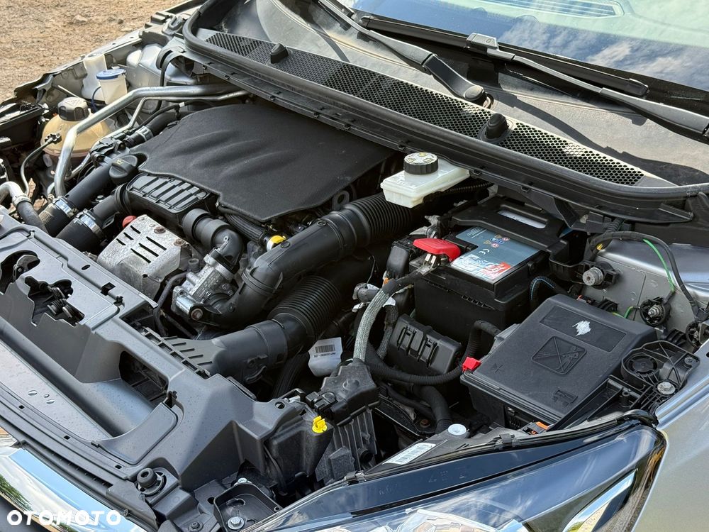 Peugeot 308 - 4