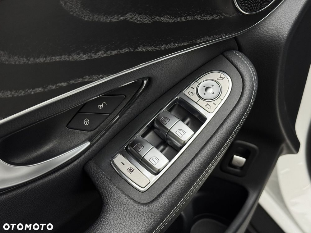 Mercedes-Benz GLC 200 d 4-Matic - 23