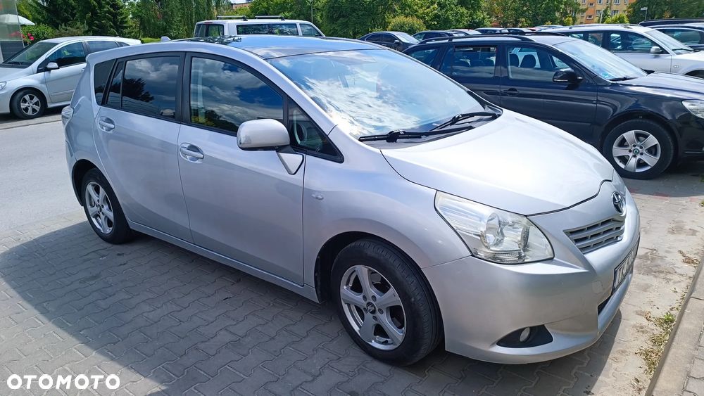 Toyota Verso 2.0 D-4D Luna 7os - 4