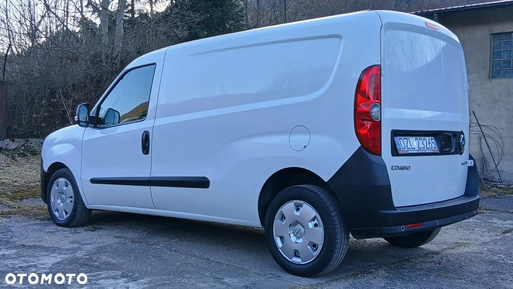 Opel COMBO - 27