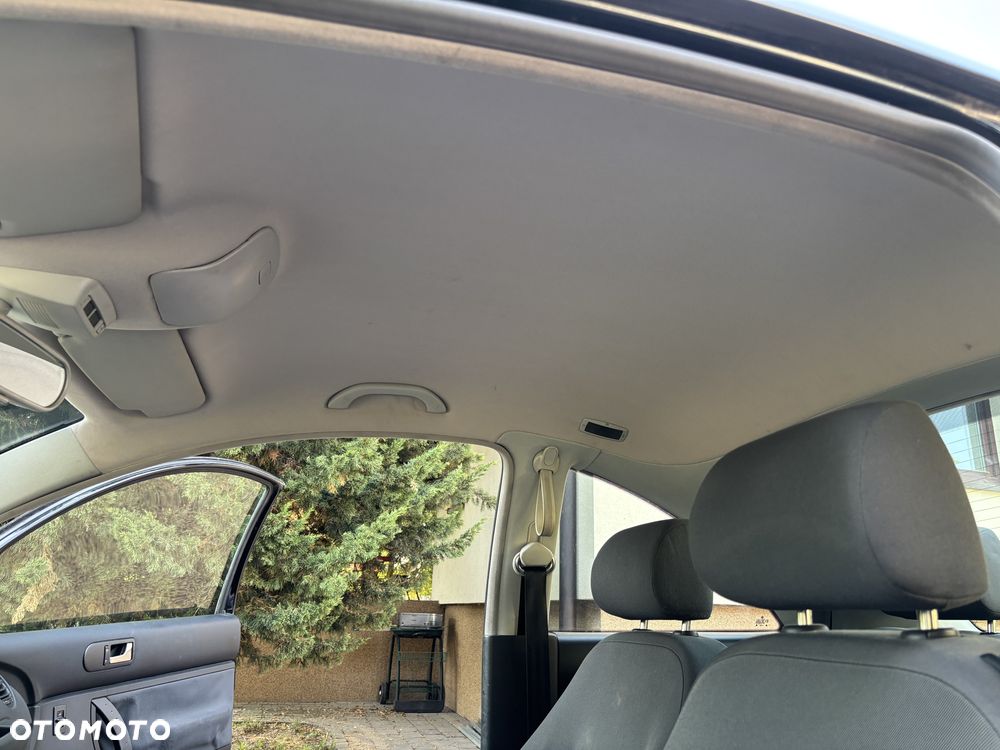 Volkswagen New Beetle - 27