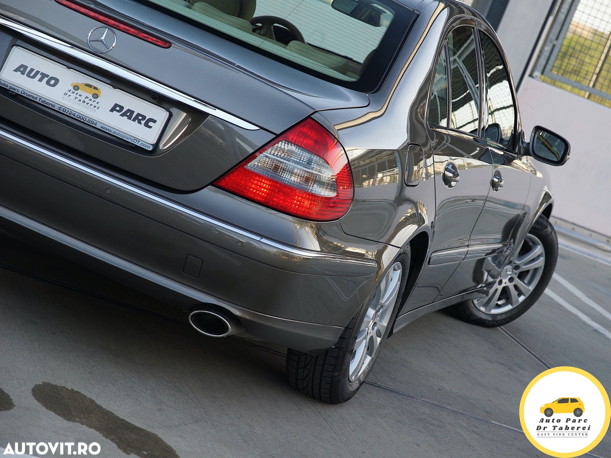 Mercedes-Benz E 280 7G-TRONIC Elegance BusinessEDITION - 14