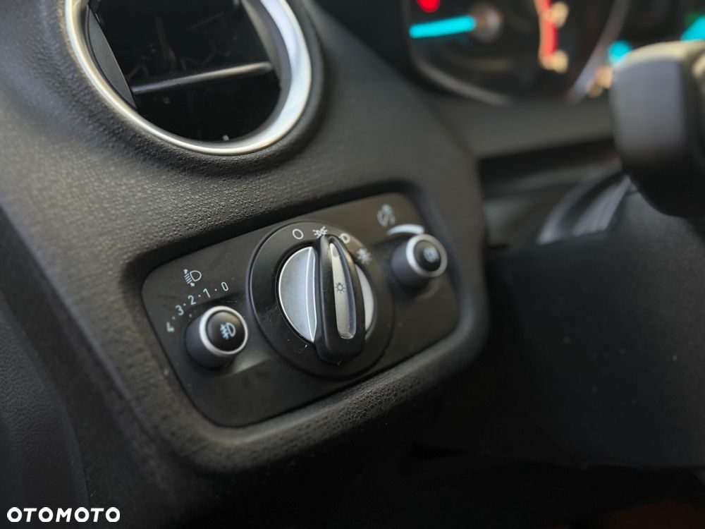 Ford Fiesta 1.0 EcoBoost Powershift Individual - 19