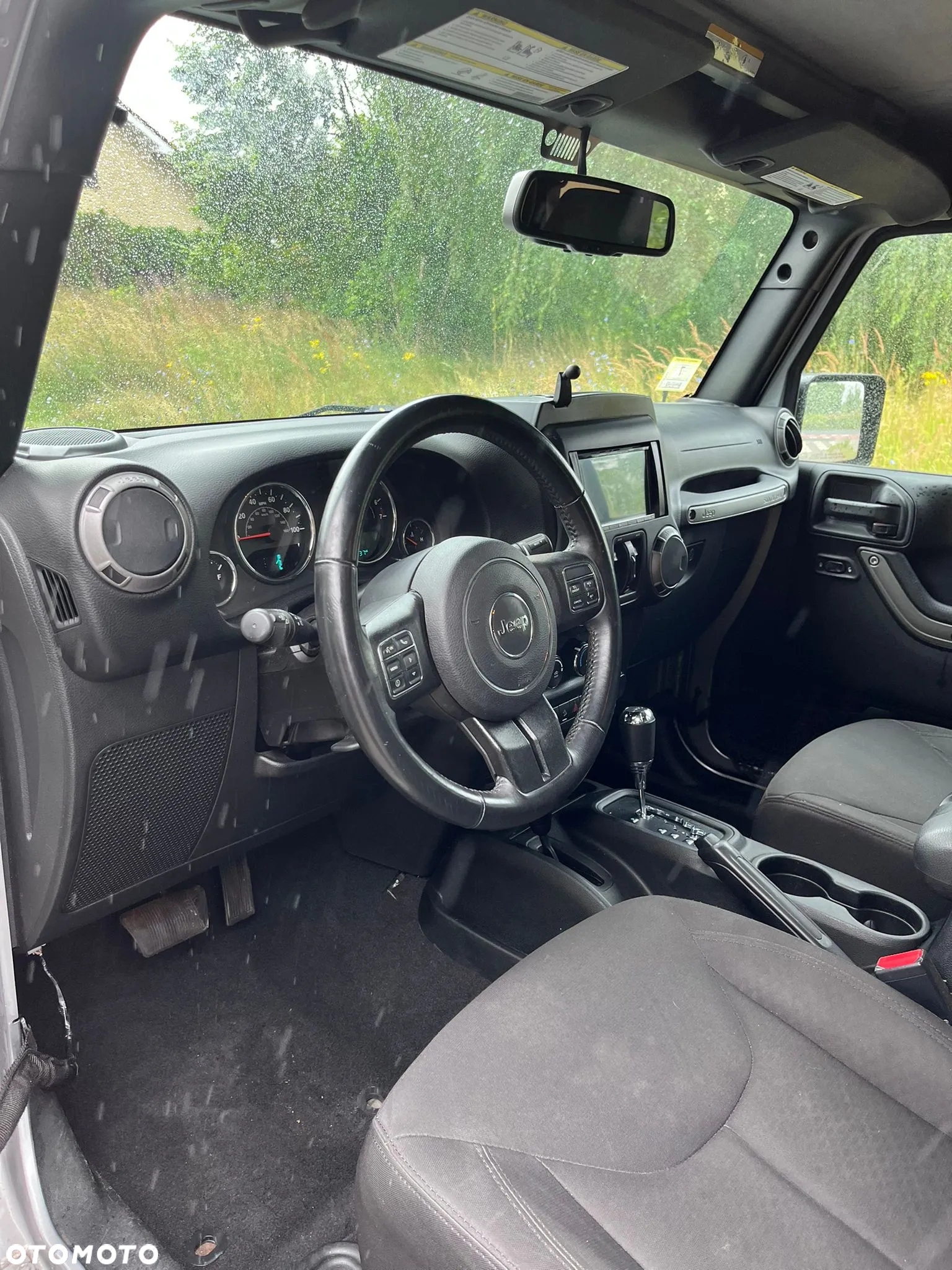 Jeep Wrangler - 10