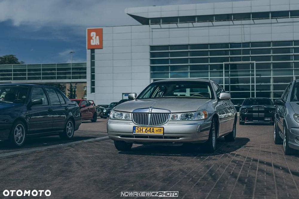 Lincoln Town Car 4.6 Executive - 30