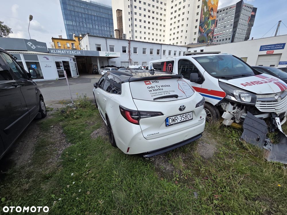 Toyota Corolla - 8